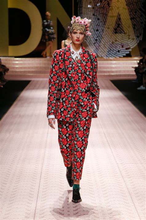 dolce gabbana primavera estate 2019|dolce and gabbana fashion.